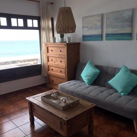 On The Sea Apartment Punta Mujeres Exterior photo