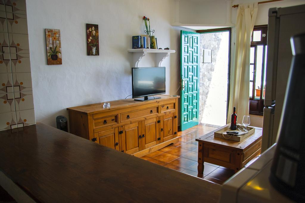 On The Sea Apartment Punta Mujeres Exterior photo