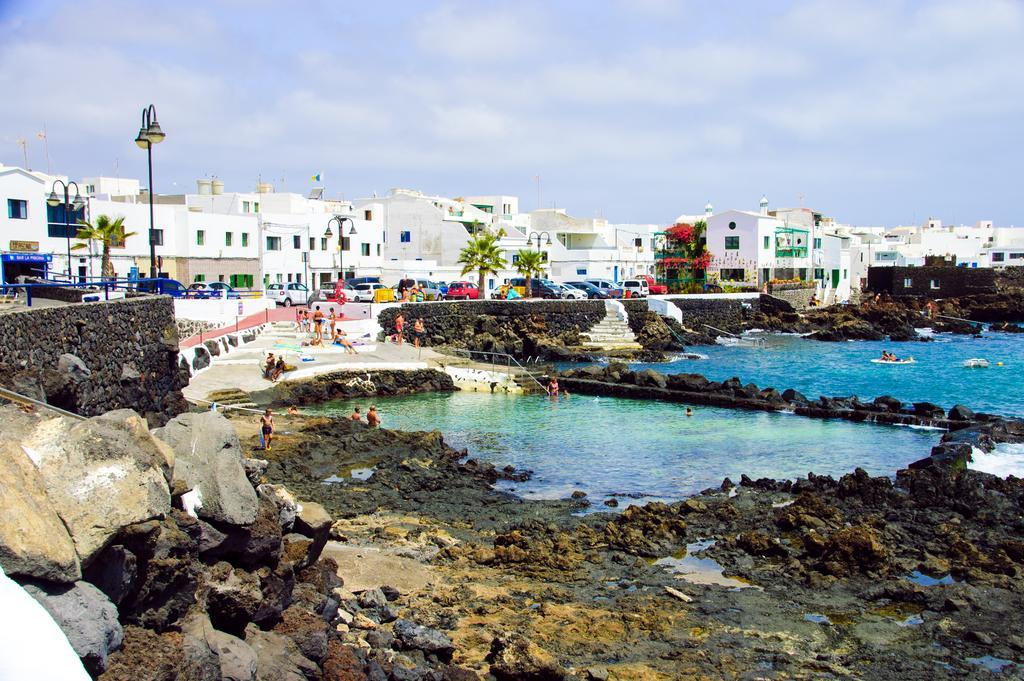 On The Sea Apartment Punta Mujeres Exterior photo