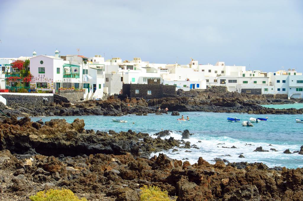 On The Sea Apartment Punta Mujeres Exterior photo