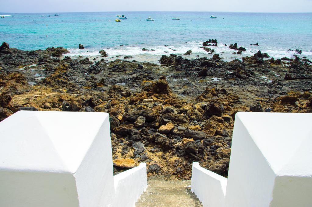 On The Sea Apartment Punta Mujeres Exterior photo